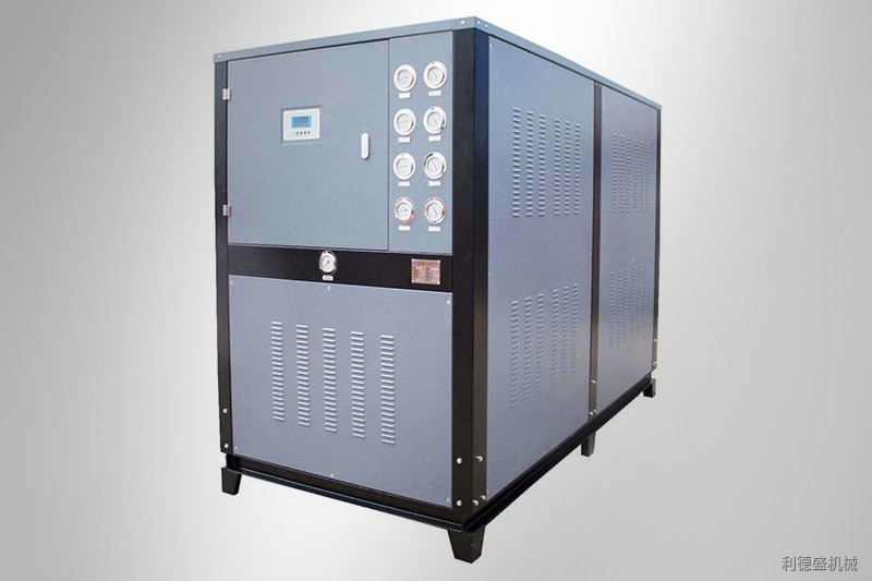 如何選購(gòu)注塑機(jī)，擠塑機(jī)配套冷水機(jī)